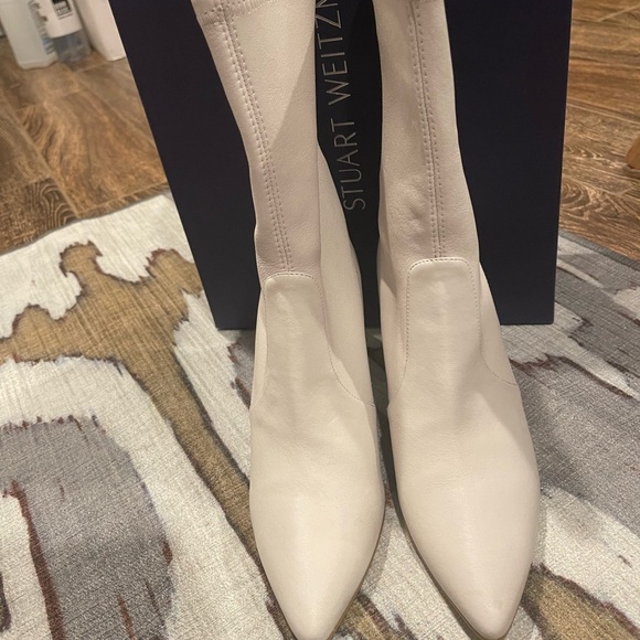 NEW Stuart Weitzman Cling Kitten Heel Pointy Toe Ankle Boots Snow White Leather - Picture 4 of 5